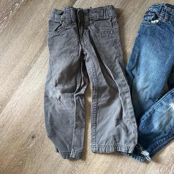 Jeans 3 pair 2 t - 3t - Picture 4 of 4